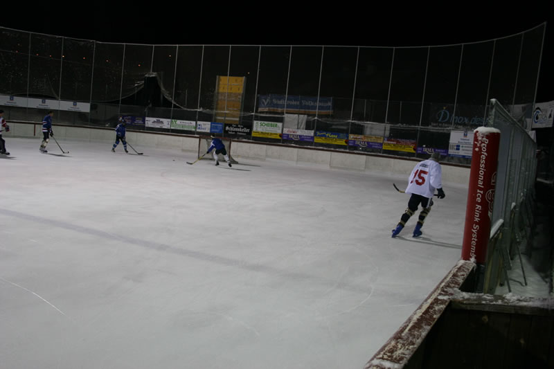 gal/Eishockeyspiel in Toblach/2008-02-02 SVR Eishockey 023.jpg